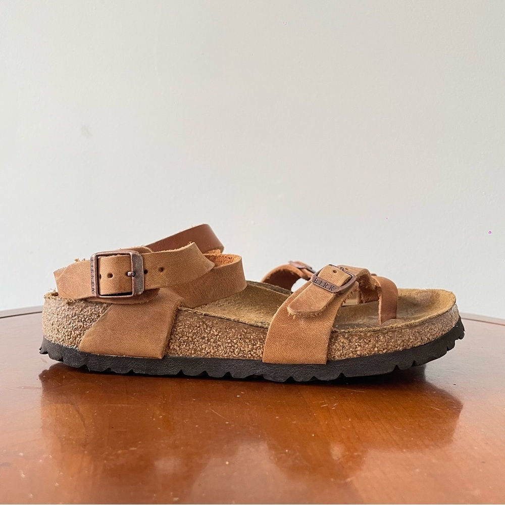 Birkenstock Women’s Yara Tan Leather Strap Sandals | EU 36